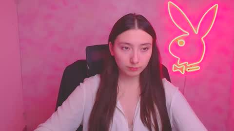 Snapshot of _luna_moon__ chatting on 09-26-25, 11:14 Luna online show from 09-26-25, 11:14