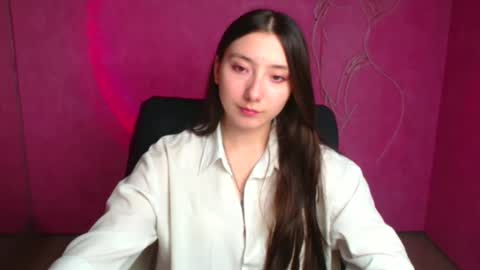 Snapshot of _luna_moon__ chatting on 09-29-25, 11:15 Luna online show from 09-29-25, 11:15