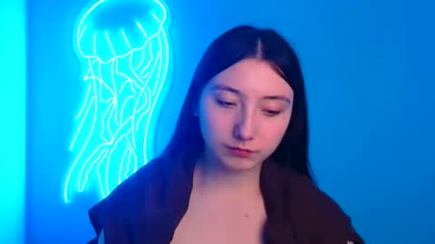 Snapshot of _luna_moon__ chatting on 10-06-25, 05:16 Luna online show from 10-06-25, 05:16