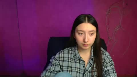 Snapshot of _luna_moon__ chatting on 10-11-25, 05:28 Luna online show from 10-11-25, 05:28