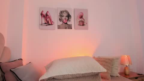 _luuciana_ online show from 05-01-26, 04:50