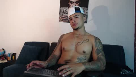 STIVEN online show from 05-06-26, 11:43
