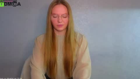 Welcome guys  Pleasure to see you all here  My name is Lysafeta and MichaelaTip menu is active Private is open  online show from 02-01-25, 05:18