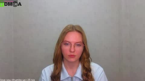 Snapshot of _lysafeta_ chatting on 06-18-26, 06:35 Welcome guys Pleasure to see you all here My name is Lysafeta and MichaelaTip menu is active Private is open online show from 06-18-26, 06:35
