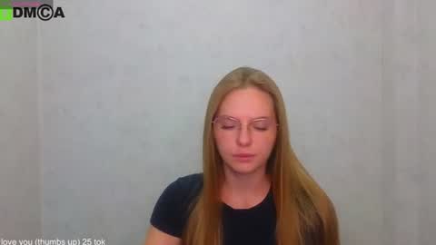 Snapshot of _lysafeta_ chatting on 08-04-26, 12:08 Welcome guys Pleasure to see you all here My name is Lysafeta and MichaelaTip menu is active Private is open online show from 08-04-26, 12:08