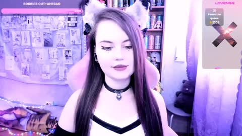 Mia online show from 03-31-26, 03:52