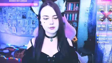 Mia online show from 04-13-26, 04:29