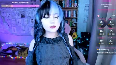 Mia online show from 04-22-26, 05:36