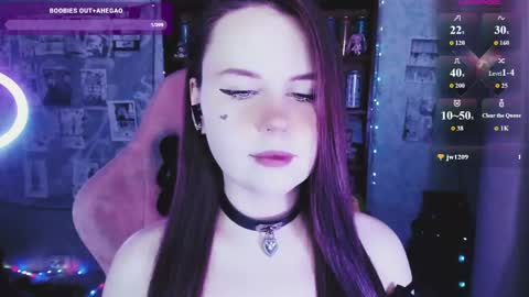 Mia online show from 05-27-26, 04:48