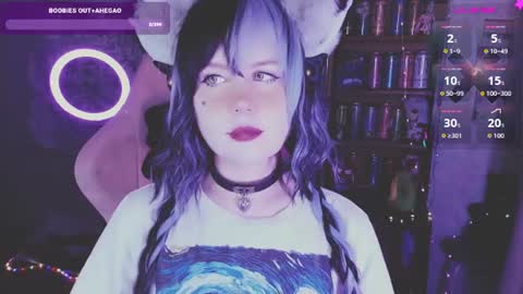 Mia online show from 06-13-26, 06:39