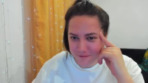 Snapshot of _madalexa_ chatting on 05-04-26, 08:49 Alexa online show from 05-04-26, 08:49