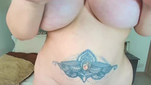 Snapshot of _madamemature_ chatting on 02-03-25, 04:52 Lady Chanel online show from 02-03-25, 04:52