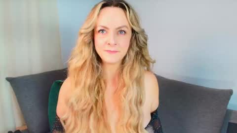 Snapshot of _madamemature_ chatting on 03-13-26, 06:58 Lady Chanel online show from 03-13-26, 06:58