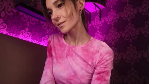 Snapshot of _made_in_hell_ chatting on 10-08-25, 11:24 Stream at am in MoscowI am waiting for you very much3 online show from 10-08-25, 11:24