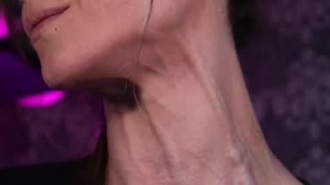 Snapshot of _made_in_hell_ chatting on 11-08-25, 12:22 Stream at am in MoscowI am waiting for you very much3 online show from 11-08-25, 12:22