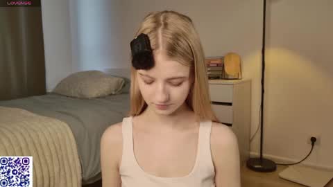 Anna online show from 06-01-26, 01:24