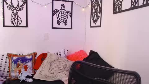 Snapshot of _marcela_wi chatting on 12-21-24, 03:53 Marce  online show from 12-21-24, 03:53