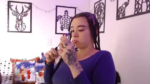 Snapshot of _marcela_wi chatting on 12-30-24, 07:53 Marce  online show from 12-30-24, 07:53