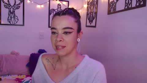 Snapshot of _marcela_wi chatting on 02-08-25, 01:00 Marce  online show from 02-08-25, 01:00
