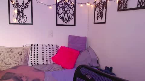 Snapshot of _marcela_wi chatting on 03-09-25, 07:37 Marce  online show from 03-09-25, 07:37