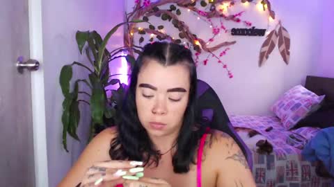 Snapshot of _marcela_wi chatting on 05-06-26, 10:15 Marce online show from 05-06-26, 10:15