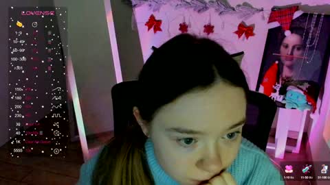 Snapshot of _margoqueen_ chatting on 12-20-24, 07:12 Margo online show from 12-20-24, 07:12