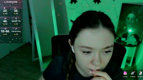 Snapshot of _margoqueen_ chatting on 01-24-25, 10:00 Margo online show from 01-24-25, 10:00