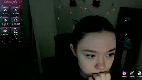 Snapshot of _margoqueen_ chatting on 01-27-25, 06:52 Margo online show from 01-27-25, 06:52