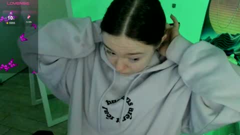 Snapshot of _margoqueen_ chatting on 02-28-25, 07:15 Margo online show from 02-28-25, 07:15
