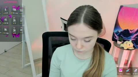 Snapshot of _margoqueen_ chatting on 03-07-25, 10:24 Margo online show from 03-07-25, 10:24