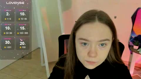 Snapshot of _margoqueen_ chatting on 10-06-25, 06:22 Margo online show from 10-06-25, 06:22
