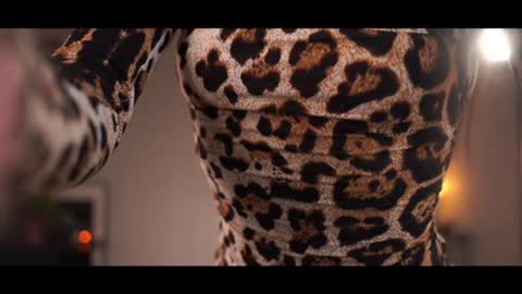 Marie -   -25 discount online show from 12-04-25, 09:45