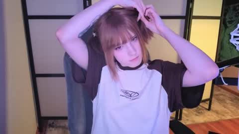 Snapshot of _mariko_ chatting on 05-22-26, 03:28 Mariko online show from 05-22-26, 03:28