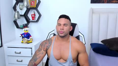 _matthew_santos_ online show from 01-31-25, 10:42