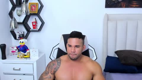 _matthew_santos_ online show from 02-12-25, 11:41