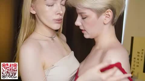 Snapshot of _medal_of_horny_ chatting on 05-14-26, 06:09 Elva and Kate online show from 05-14-26, 06:09