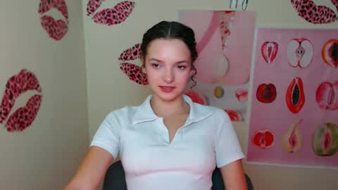 Susie online show from 09-19-25, 06:48