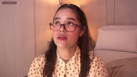 Snapshot of _meghan_gomez1_ chatting on 06-13-26, 01:03 online show from 06-13-26, 01:03