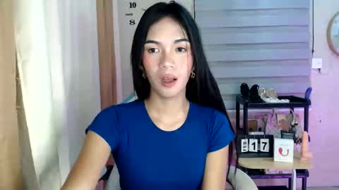 Snapshot of _mellyxxx chatting on 02-17-26, 02:57 Melly online show from 02-17-26, 02:57