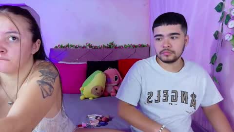  Mia y Mike  online show from 09-23-25, 01:47