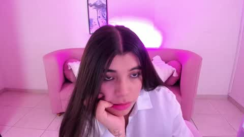 Snapshot of _mia_blue_18_ chatting on 09-23-25, 07:06 MIa blue 18 online show from 09-23-25, 07:06