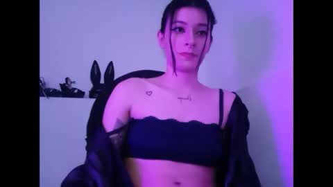 Mia-foster online show from 02-26-25, 04:25