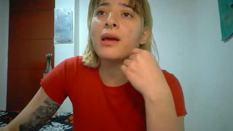 Mia-foster online show from 04-20-26, 06:20