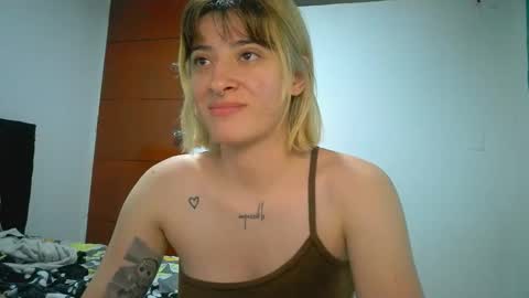 Mia-foster online show from 04-24-26, 02:25