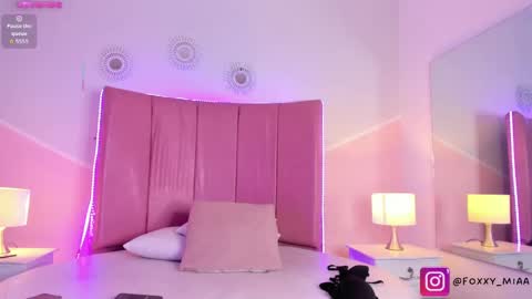 Snapshot of _mia_foxx_ chatting on 10-02-25, 07:54 _mia_foxx_ online show from 10-02-25, 07:54