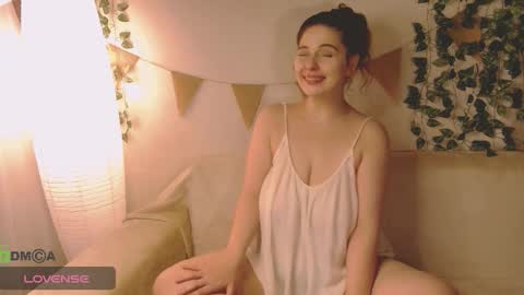 Snapshot of _mia_more chatting on 10-27-25, 01:42 Mia online show from 10-27-25, 01:42