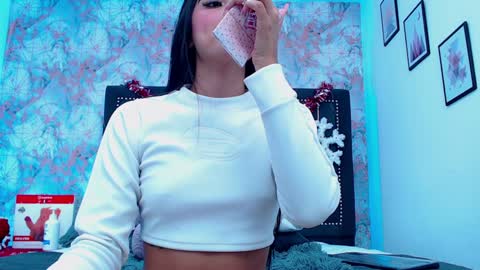 Snapshot of _miaa_monroe chatting on 01-04-25, 08:16 Mia Monroe online show from 01-04-25, 08:16