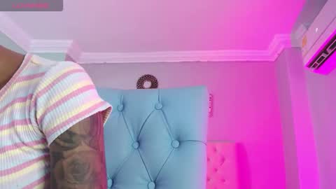 Paula online show from 02-21-26, 11:11