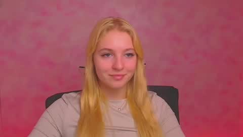 Melanie online show from 01-04-25, 03:28