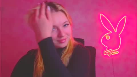 Melanie online show from 11-18-25, 06:40